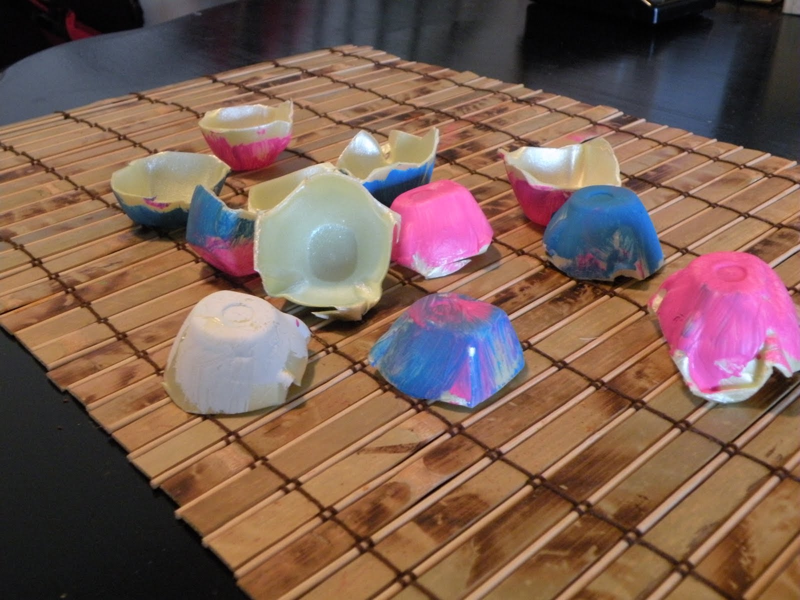 Toddler Approved! Mother's Day Classic Egg Carton Flowers