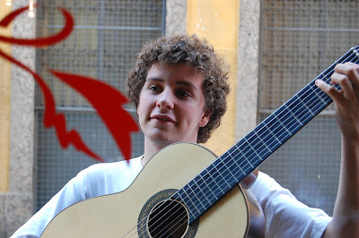 Tiago Prata, rua do Ouvidor em frente à livraria Folha Seca, 27 de outubro de 2007