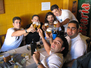 Marcelo Vidal (a Lenda), Flávio Savietto (o Xerife), Dalton Cunha, Eduardo Goldenberg, Leonardo Silva (o Zé Colméia) e Fernando Goldenberg, no ACONCHEGO CARIOCA, na Tijuca, em 23 de julho de 2005