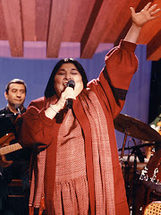 HONOR Y GLORIA ETERNA MERCEDES SOSA, CANCIÓN CON TODOS