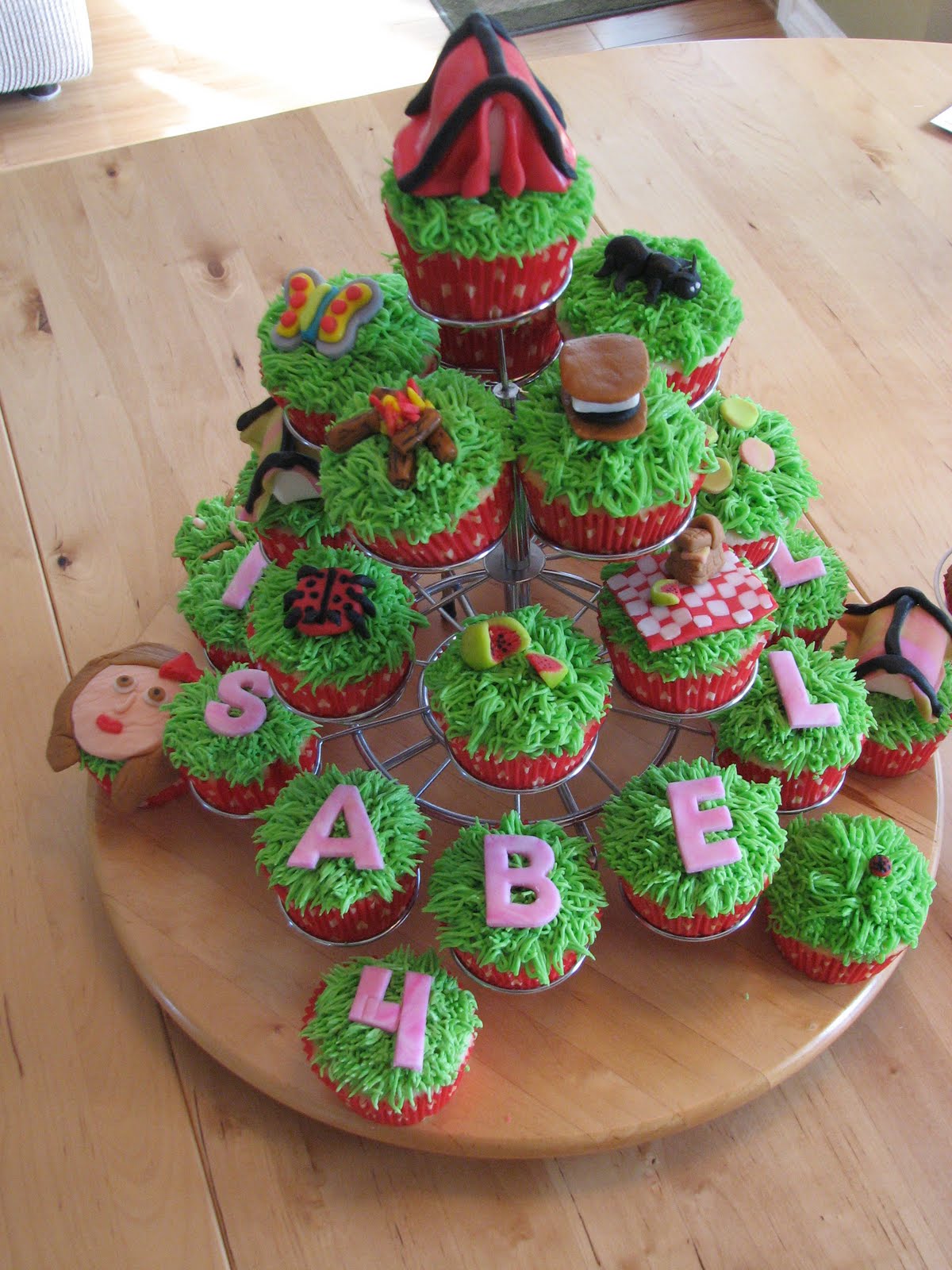 Gotta Love the Cupcakes Camping Cupcakes part 1