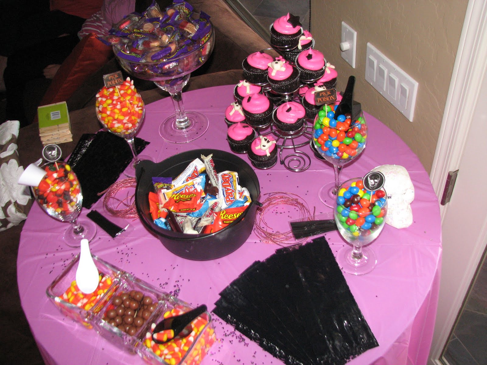 44 Rare Halloween Baby Shower Ideas To Take Inspirations From