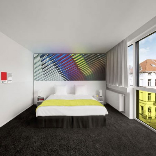 Hotel-Pantone-Bruselas-habitacion-amarilla-e1275641803614-500x500.jpg
