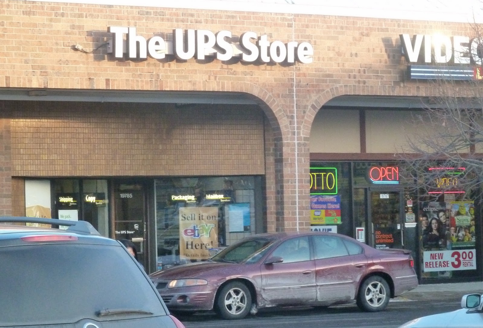 FREE IS MY LIFE: The UPS Store to the Holiday Rescue!