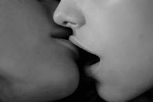 Desde que probé tus labios tengo muy claro dónde quiero besarte... lástima que no pueda hacerlo...