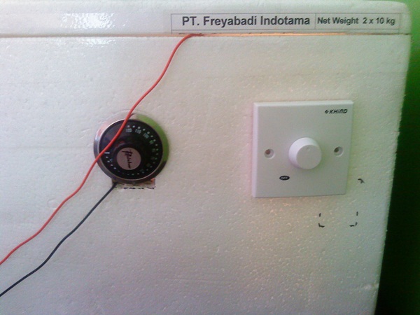 Home Made Egg Incubator. My Homemade Egg Incubator