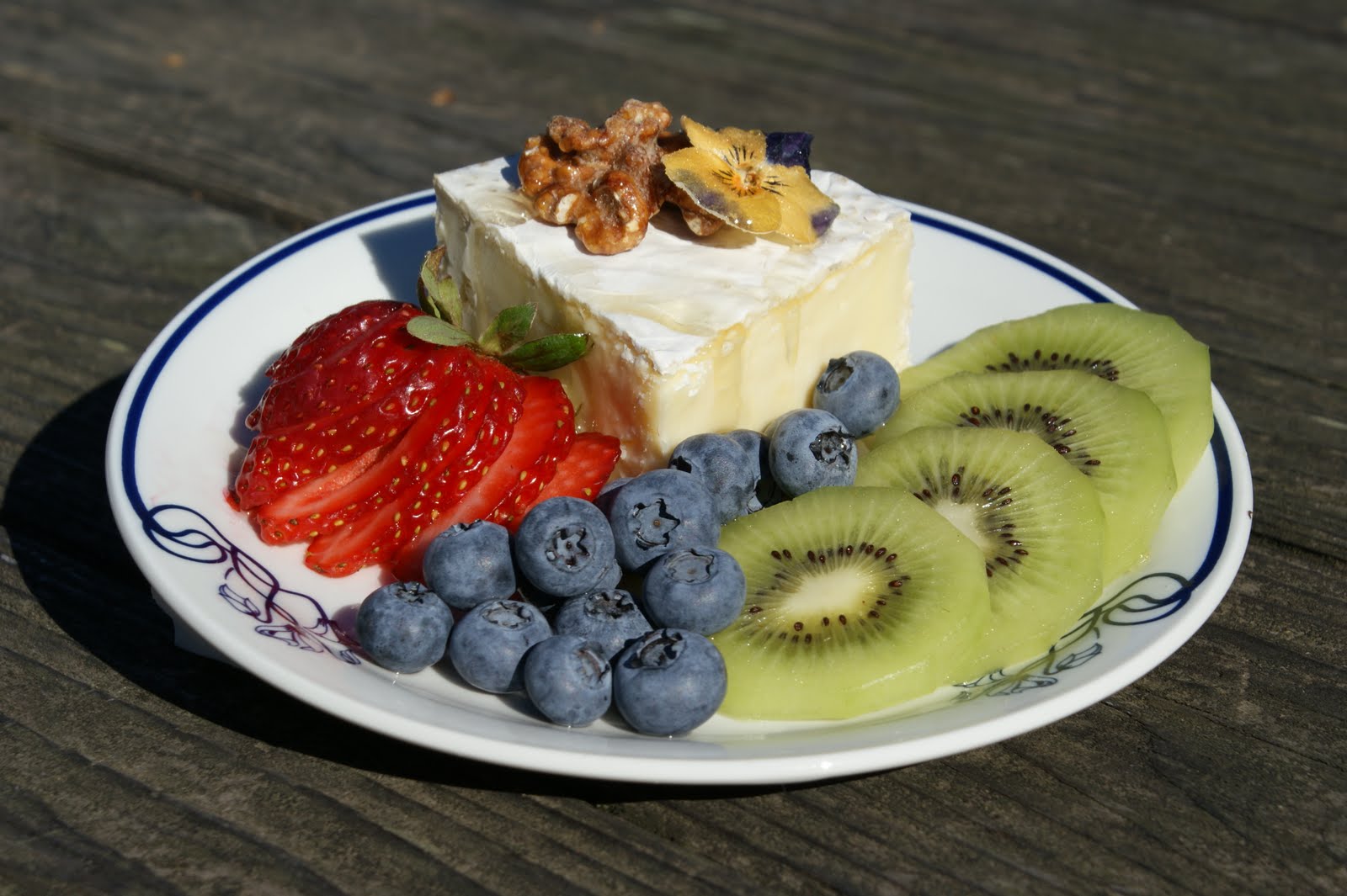 Marin French Cheese Triple Crème Brie, Fruit and Nut Delight