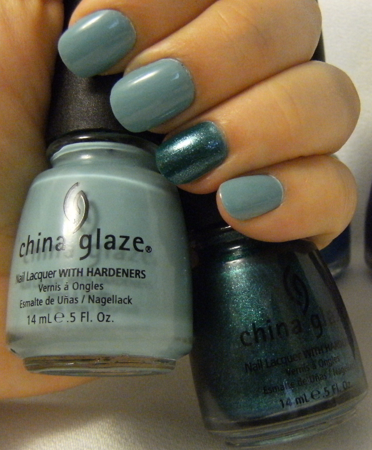 [china+glaze+and+awesome+tip+019.JPG]