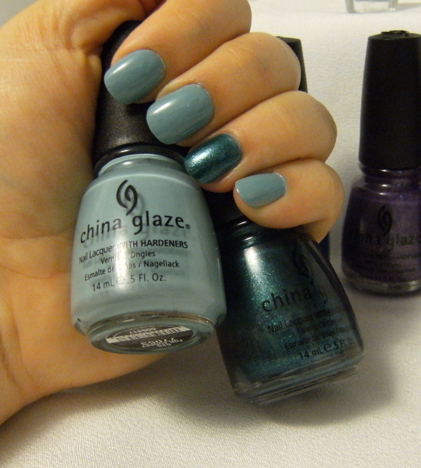 [china+glaze+and+awesome+tip+017.JPG]