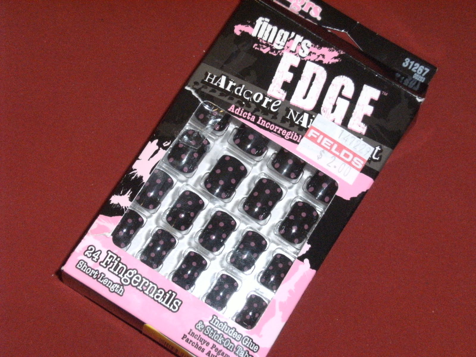 [SPANISH+++COOL+NAILS+FOM+FEILDS.JPG]