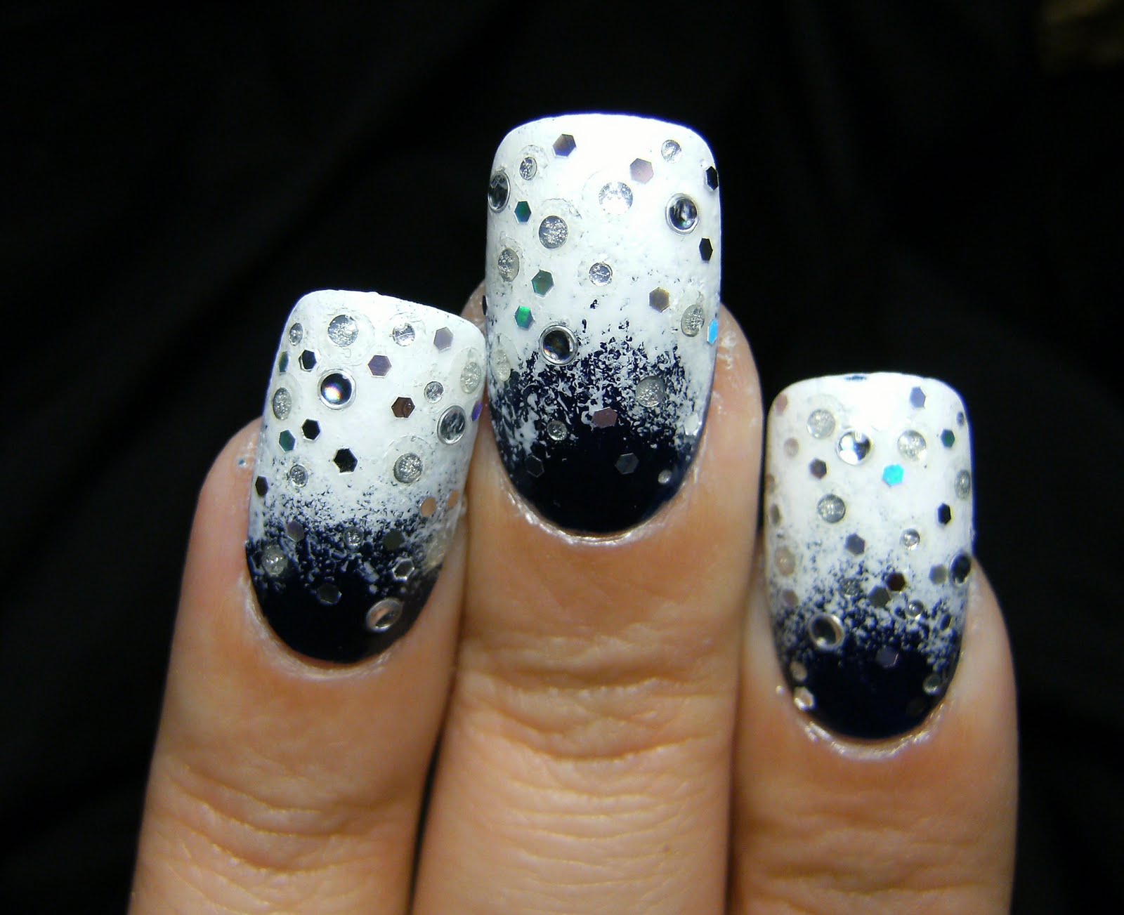 [WINTER+WONDERLAND+=+DEEZ-NAILZ=+(9).JPG]