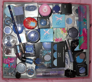blue eyeshadow box