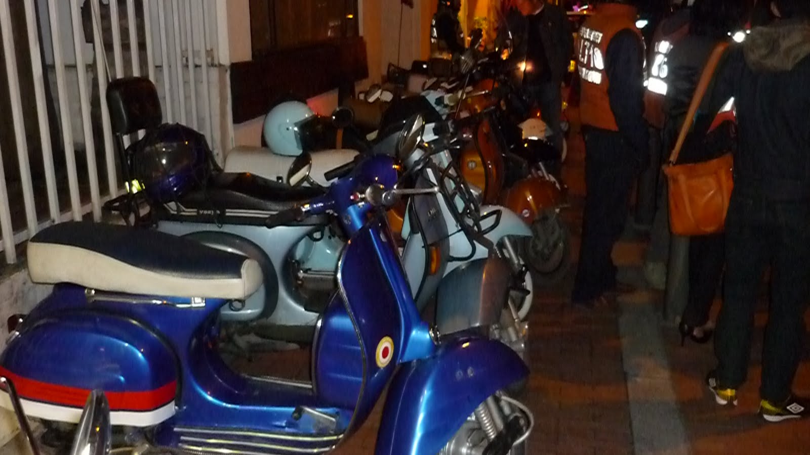 ROADMEDALLO PASION POR LA VESPA SCOOTER CLUB BOGOTA