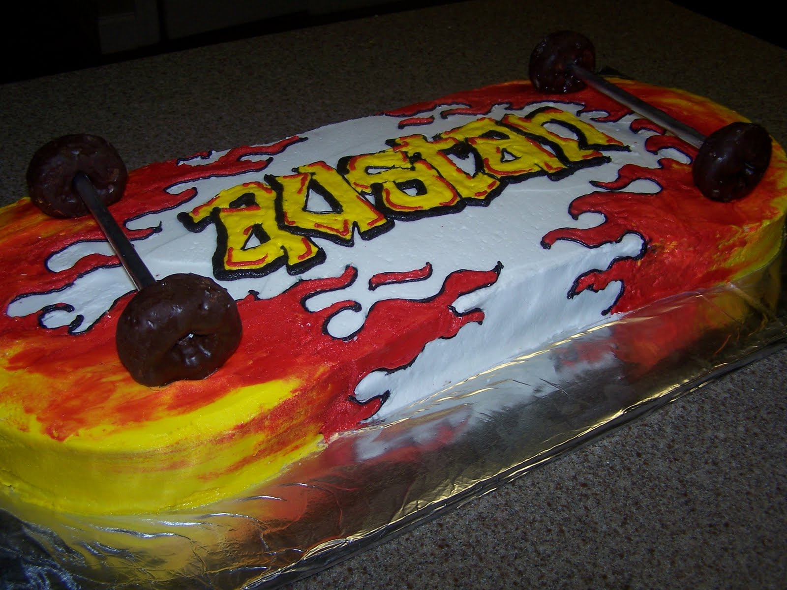 Creative Cakes N More: Skateboard Cake