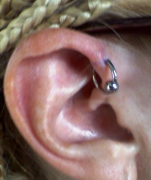 forward helix ear piercing