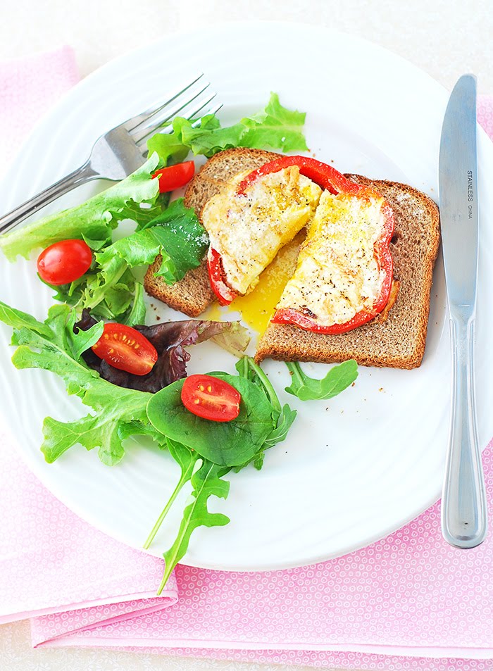 When East meets West Bell pepper egginahole