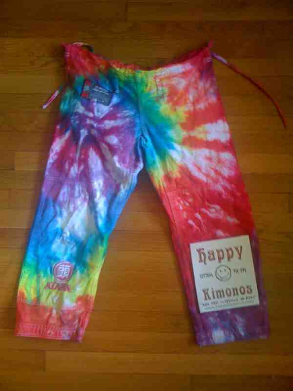 Jiu Jitsu World The fabulous tie dyed gi...