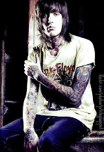 Oliver Sykes