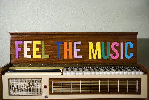 [feel+the+music]