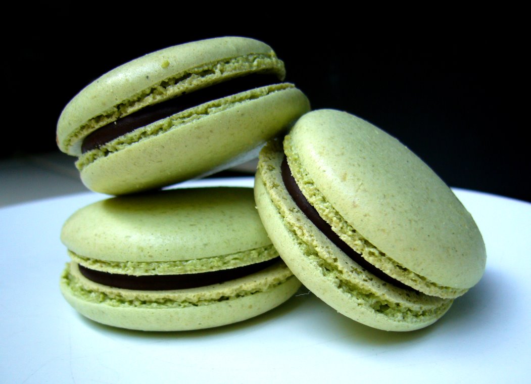 [greentea+macaron.bmp]