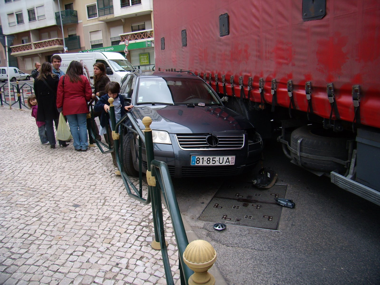 [P4290018.JPG]
