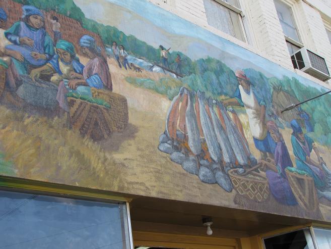 [salmon+mural.JPG]