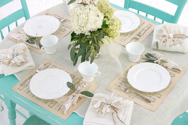 [table+setting+038.JPG]