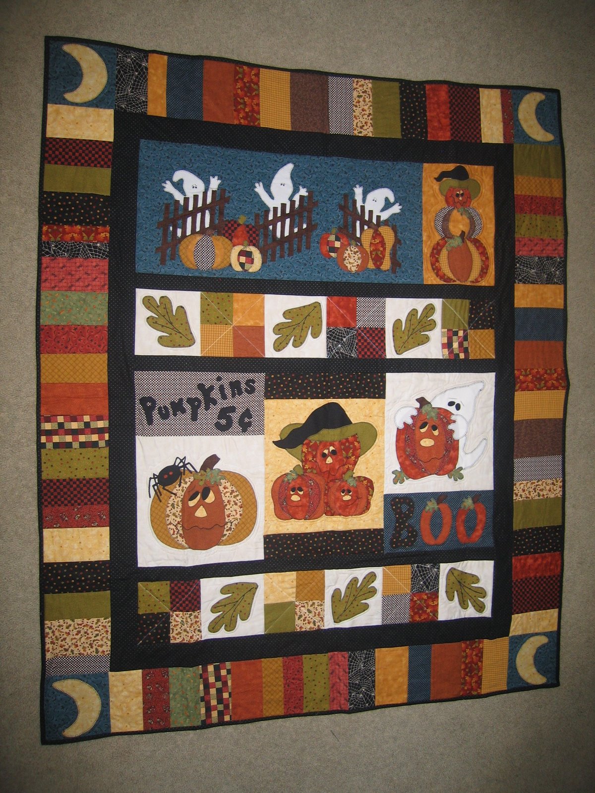 [Halloween_Quilt_2007.JPG]