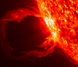 INCOMING ~ The largest CME ever recorded  CME+Solar+Flare+001