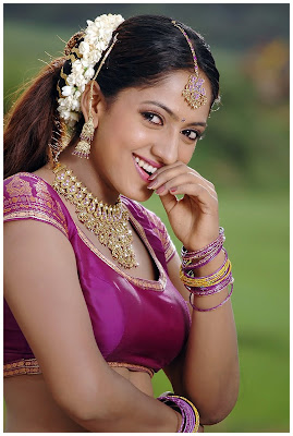 sheela hot stills sheela latest hot exposing stills~www.telugubhamalu.blogspot.com