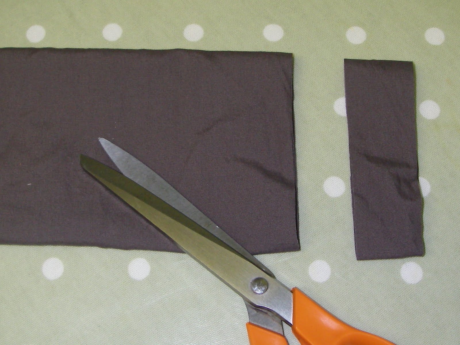 Stitchin' The Day Away Rag Rug Tutorial