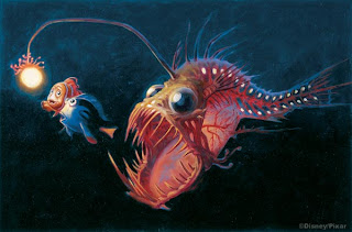 Nemo encontra peixe que pesca com isca luminosa