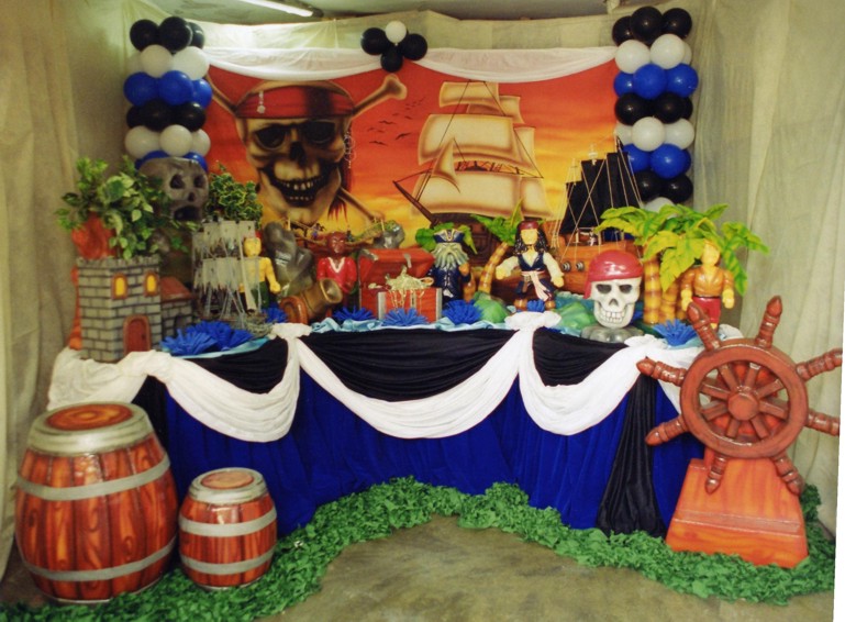[PIRATAS+DO+CARIBE.JPG]