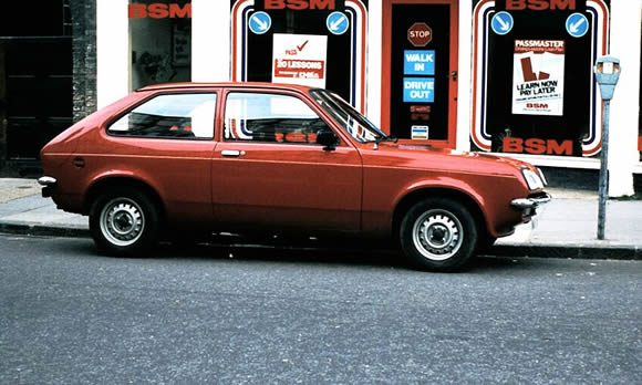 800px-Vauxhall_Chevette_loved_by_learners.JPG