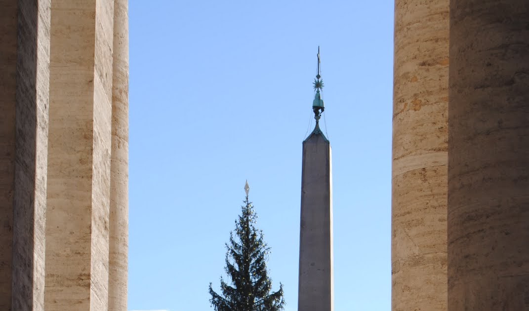 Orbis Catholicus Secundus: Vatican Christmas Tree A.D. 2010