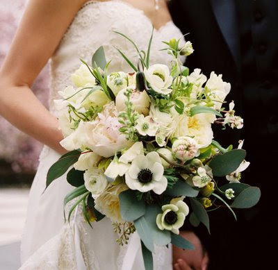 LOVE this gorgeous wedding bouquet found via Saipua maker of the luxurious