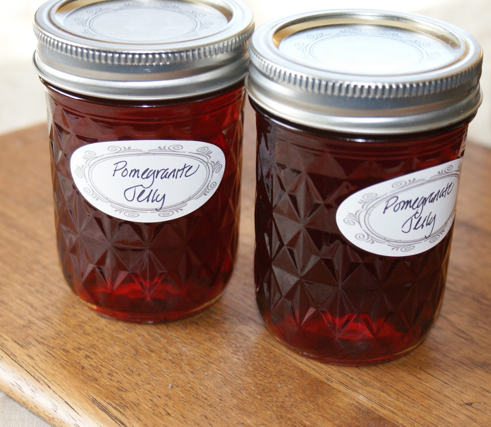 pomegranate jam with seeds