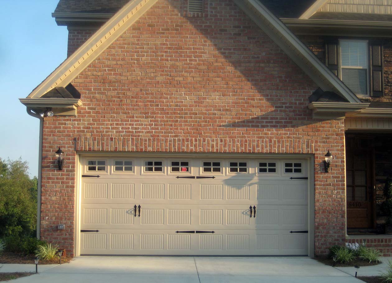 Best Garage Door Without Hardware with Modern Design