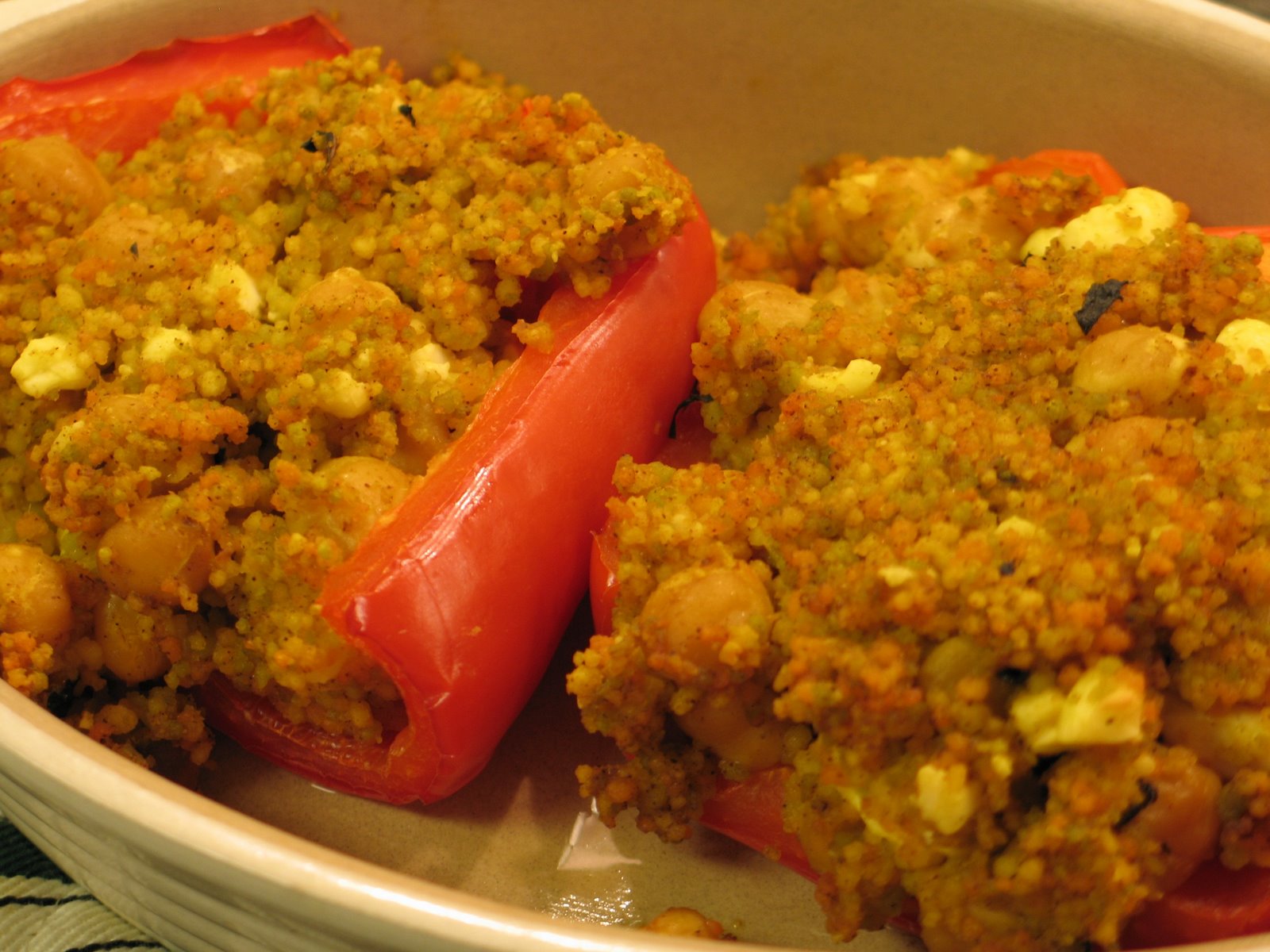 [Moroccan+chickpea+and+couscous+stuffed+peppers.jpg]