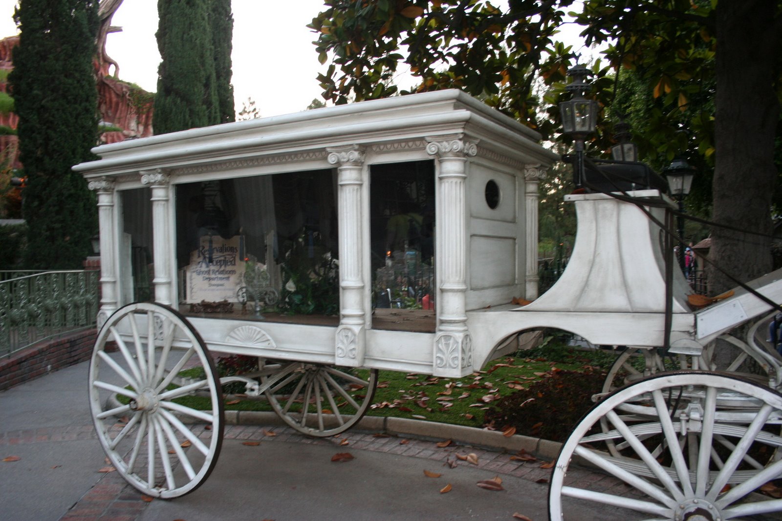 [empire+museum+113.JPG]