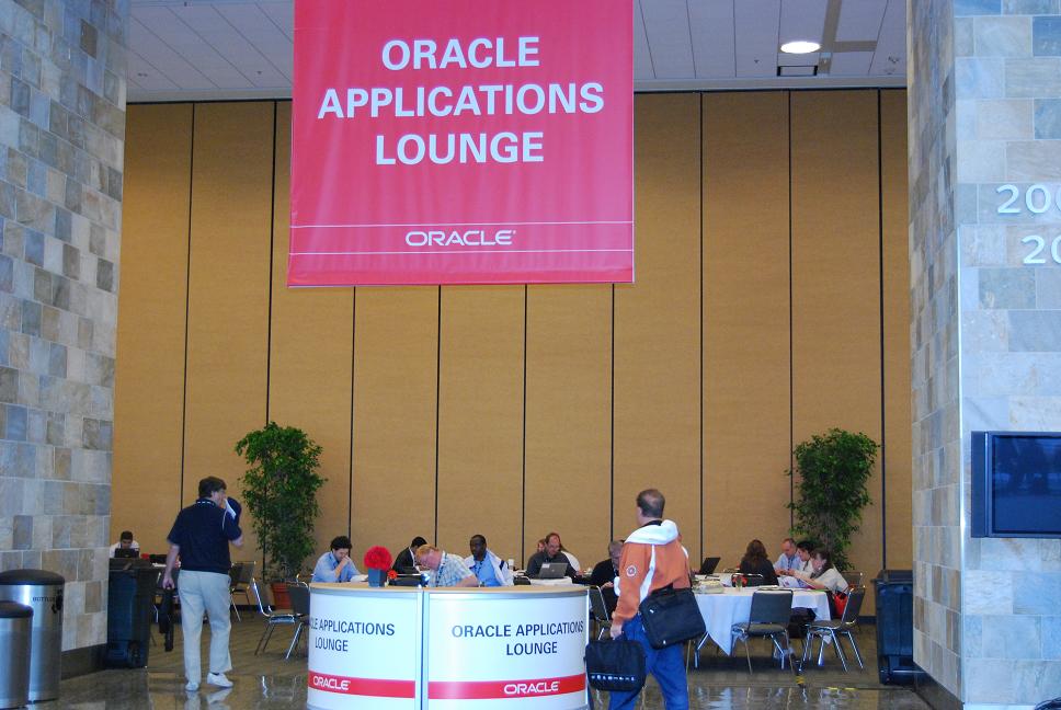 [oracle+application+lounge.JPG]