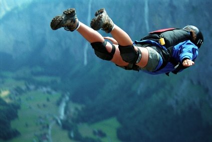 [Fotolia_sky+diver.JPG]