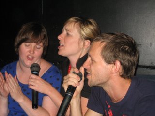 [birthday+sing]