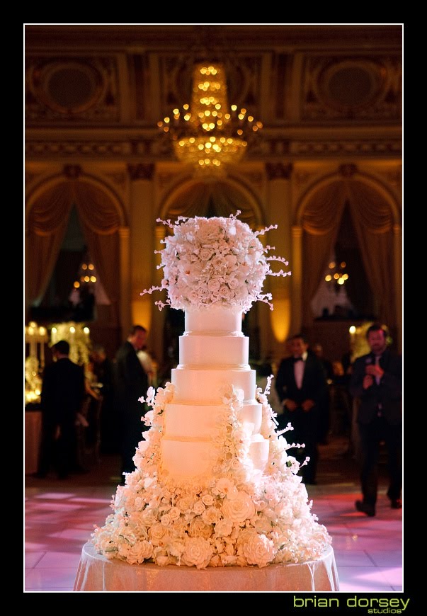 CREATIONS YOUR UNIQUE EVENT Friday's Inspirational day Wedding cake by Sylvia Weinstock