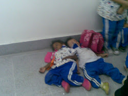 NIÑOS DORMIDOS