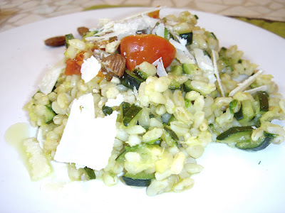 Calme Et Cacao Orzotto Con Zucchine Mandorle E 1 Pomodoro Del Piennolo