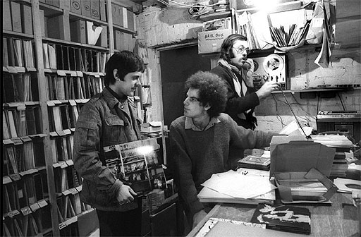[roughtrade%20records.jpg]