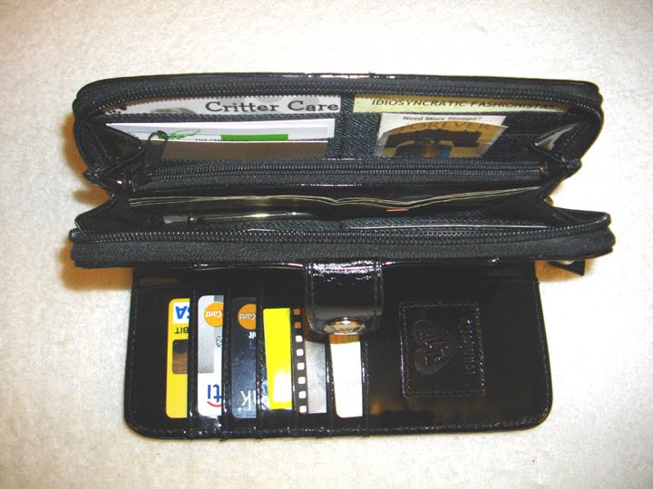 [LFlyWallet992.JPG]