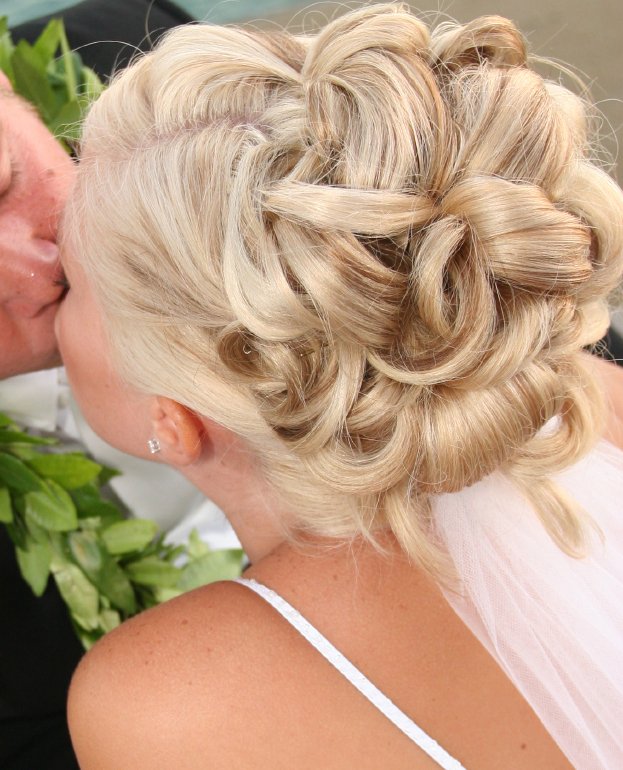 jessica simpson wedding hairstyle. Wedding Hairstyles With