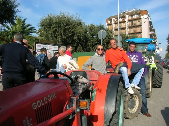 Giovani agricoltori manifestano
